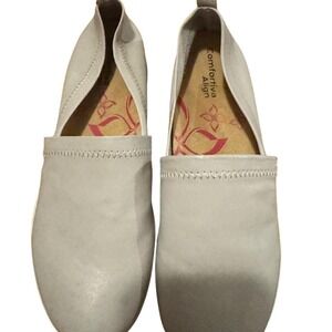 Comfortiva Align Women's Slip On Loafer Flats Light Gray Size Unknown